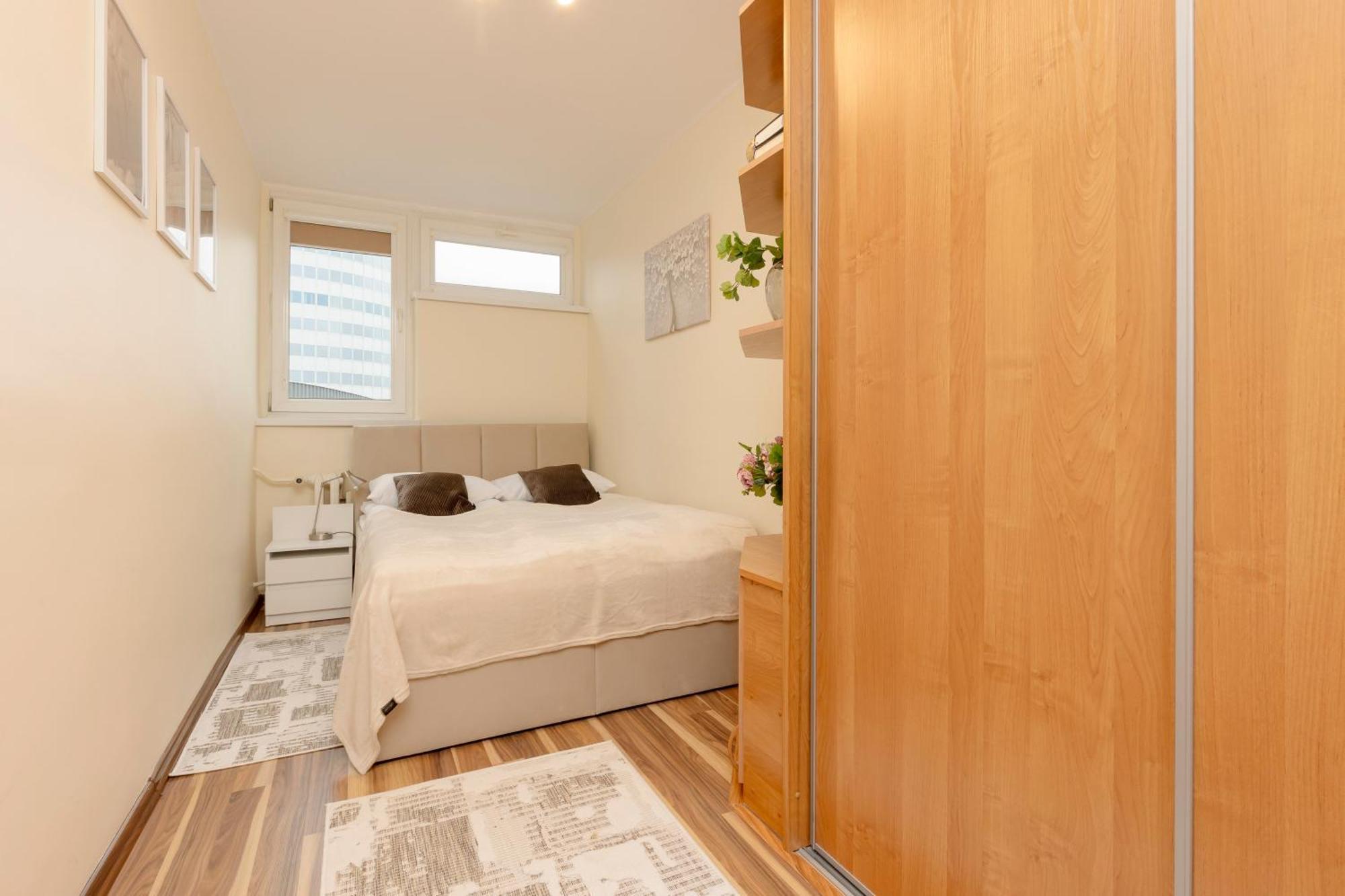 Bright & Cozy Apartments In The City Center By Noclegi Renters Warszawa Eksteriør billede
